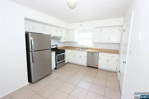 365 54th Street Elmwood Park NJ 07407