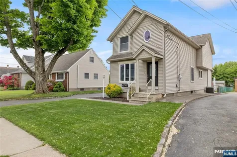 72 Forest Avenue Hawthorne NJ 07506