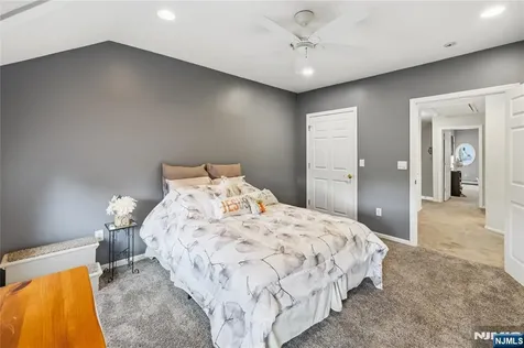 72 Forest Avenue Hawthorne NJ 07506