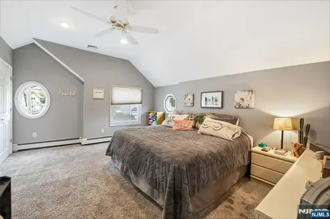 72 Forest Avenue Hawthorne NJ 07506
