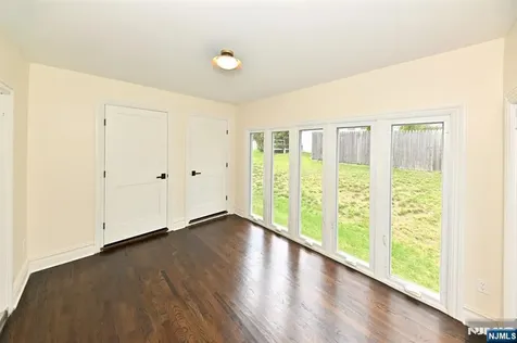 190 Madison Avenue Midland Park NJ 07432