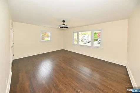 190 Madison Avenue Midland Park NJ 07432