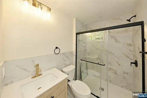 190 Madison Avenue Midland Park NJ 07432