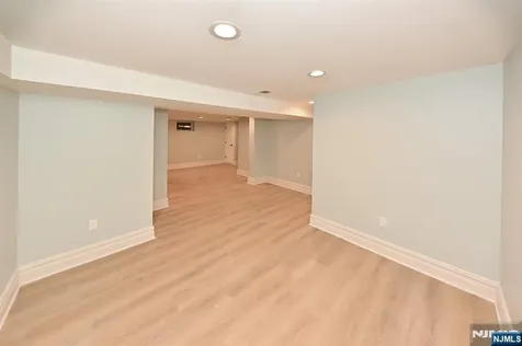 190 Madison Avenue Midland Park NJ 07432