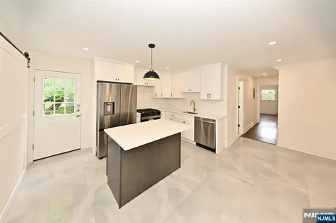 190 Madison Avenue Midland Park NJ 07432