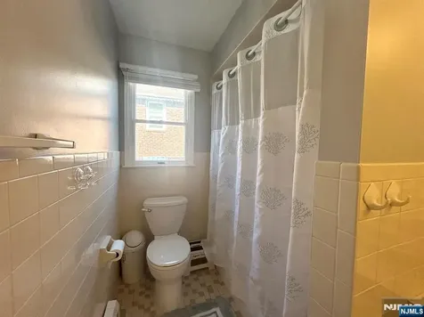 525 Stuyvesant Avenue Lyndhurst NJ 07071
