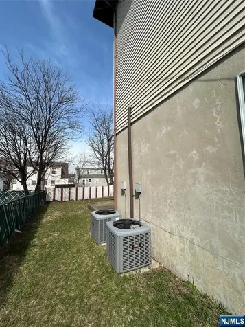 525 Stuyvesant Avenue Lyndhurst NJ 07071
