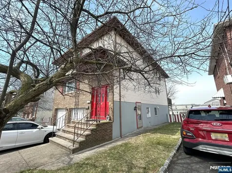 525 Stuyvesant Avenue Lyndhurst NJ 07071