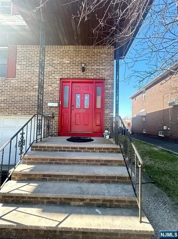 525 Stuyvesant Avenue Lyndhurst NJ 07071