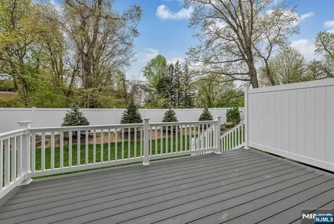 92 Cinnamon Drive Upper Saddle River NJ 07458