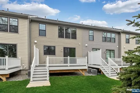 92 Cinnamon Drive Upper Saddle River NJ 07458