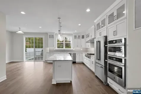92 Cinnamon Drive Upper Saddle River NJ 07458