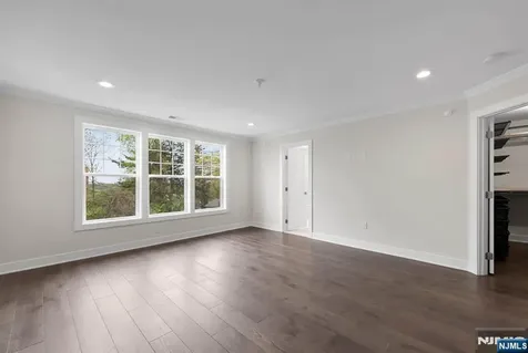 92 Cinnamon Drive Upper Saddle River NJ 07458