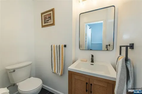 12 Richardsville Road Ogdensburg NJ 07439