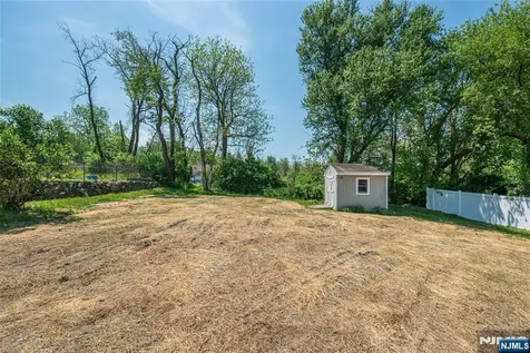 12 Richardsville Road Ogdensburg NJ 07439