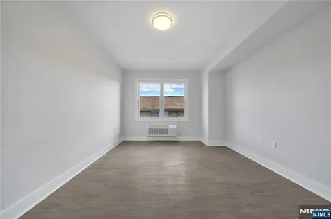 491 Walker Street Fairview NJ 07022
