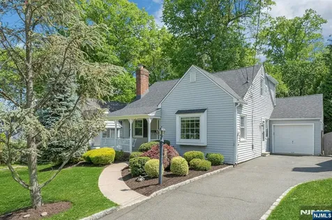 15 Elmwood Avenue West Orange NJ 07052