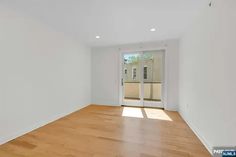 11 Madison Avenue Westwood NJ 07675