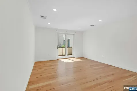 11 Madison Avenue Westwood NJ 07675