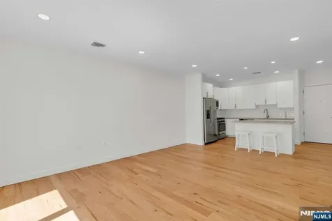 11 Madison Avenue Westwood NJ 07675