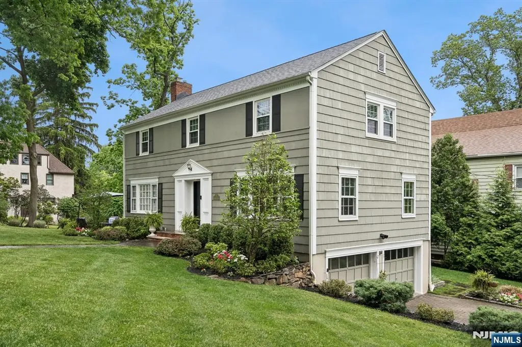 81 Mountain Road Verona NJ 07044