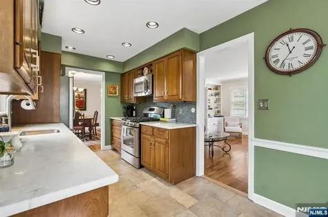 81 Mountain Road Verona NJ 07044