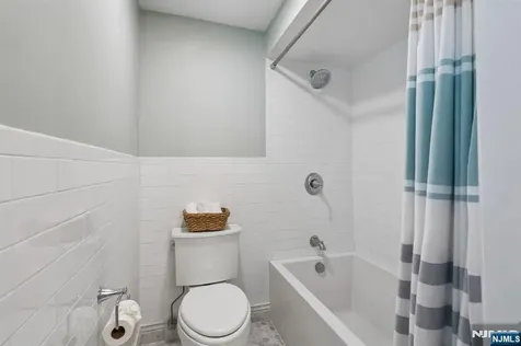 81 Mountain Road Verona NJ 07044