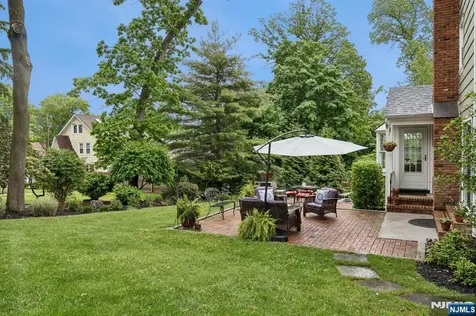 81 Mountain Road Verona NJ 07044