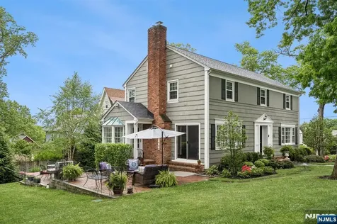 81 Mountain Road Verona NJ 07044