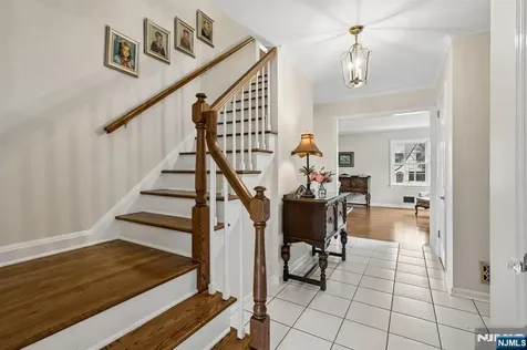 81 Mountain Road Verona NJ 07044