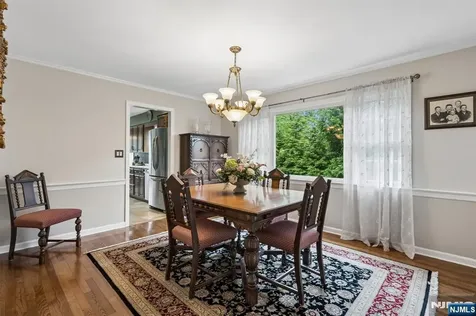 81 Mountain Road Verona NJ 07044