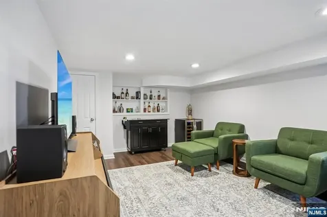 30 Sherbrooke Parkway Livingston NJ 07039