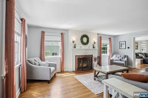 30 Sherbrooke Parkway Livingston NJ 07039