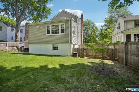 30 Sherbrooke Parkway Livingston NJ 07039