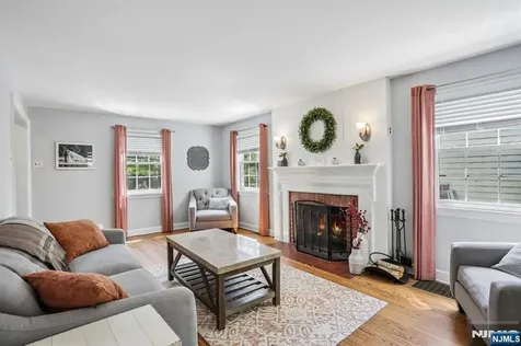 30 Sherbrooke Parkway Livingston NJ 07039