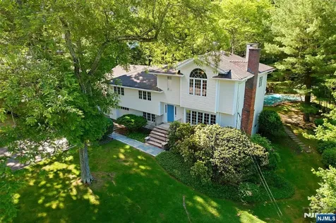 1 Winding Way North Caldwell NJ 07006