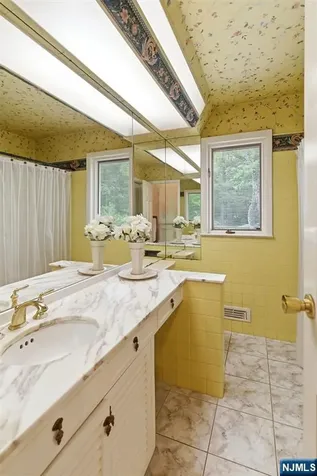 1 Winding Way North Caldwell NJ 07006