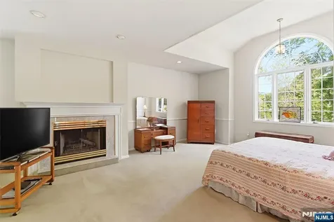 1 Winding Way North Caldwell NJ 07006