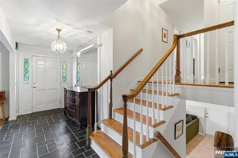 1 Winding Way North Caldwell NJ 07006