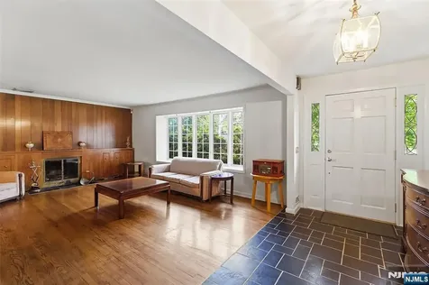 1 Winding Way North Caldwell NJ 07006