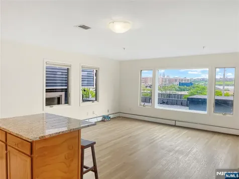8913 Riverside Place North Bergen NJ 07047