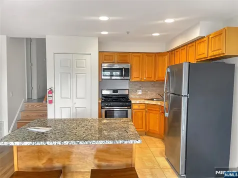 8913 Riverside Place North Bergen NJ 07047