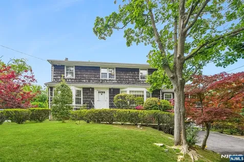 188 Charlotte Place Englewood Cliffs NJ 07632