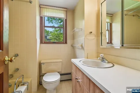 188 Charlotte Place Englewood Cliffs NJ 07632