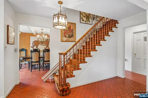 188 Charlotte Place Englewood Cliffs NJ 07632