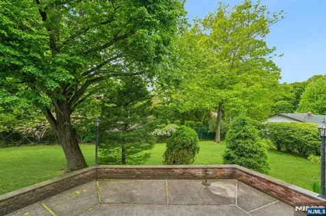 188 Charlotte Place Englewood Cliffs NJ 07632