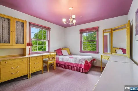 188 Charlotte Place Englewood Cliffs NJ 07632