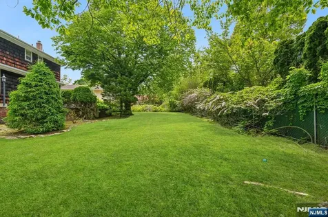 188 Charlotte Place Englewood Cliffs NJ 07632