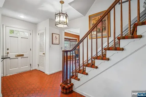 188 Charlotte Place Englewood Cliffs NJ 07632