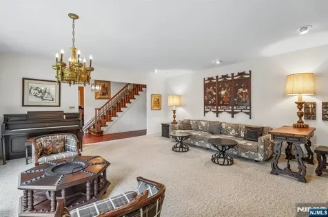 188 Charlotte Place Englewood Cliffs NJ 07632